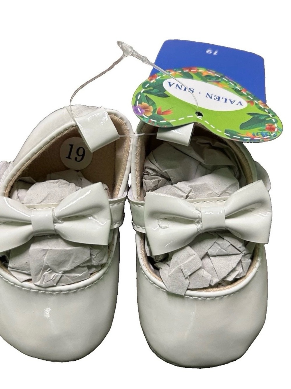 NWT Baby Girl White Slip On Shoes Size 19 (6-12 Months)